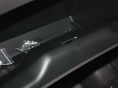 2012款 2.4L 自动 四驱尊贵版 5座