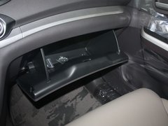 2012款 2.4L 自动 四驱尊贵版 5座