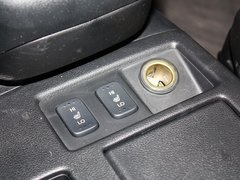 2012款 2.4L 自动 四驱尊贵导航版 5座