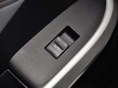 2012款 1.8L CVT 豪华先进版