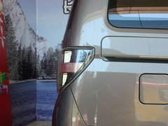 2012款 1.3L 手动 运动版精英型 5座