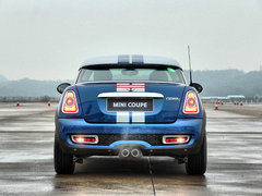 2012款 1.6T AT COUPER S版
