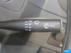 2011款 1.3L 手动 标准型无护栏
