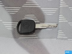 2011款 1.3L 手动 标准型无护栏
