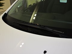 2012款 1.6L 手动 两厢 豪华版