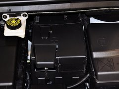 2012款 1.6L 手动 两厢 豪华版