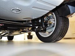 2012款 1.6L 手动 两厢 豪华版