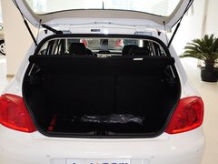 2012款 1.6L 手动 两厢 豪华版