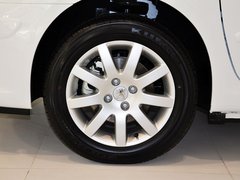 2012款 1.6L 手动 两厢 豪华版