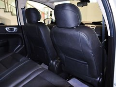 2012款 1.6L 手动 两厢 豪华版