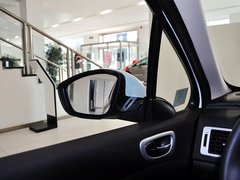 2012款 1.6L 手动 两厢 豪华版