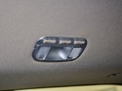 2012款 1.6L 手动 两厢 豪华版