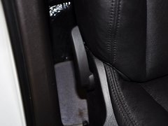 2012款 1.6L 手动 两厢 豪华版
