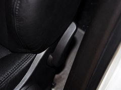 2012款 1.6L 手动 两厢 豪华版