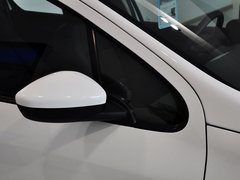 2012款 1.6L 手动 两厢 豪华版