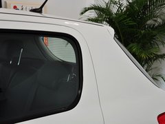 2012款 1.6L 手动 两厢 豪华版