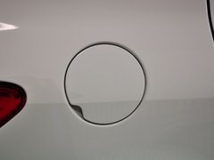 2012款 1.6L 手动 两厢 豪华版