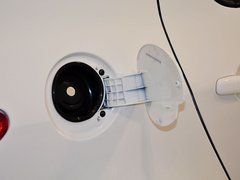 2012款 1.6L 手动 两厢 豪华版