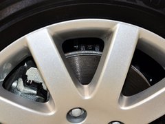2012款 1.6L 手动 两厢 豪华版