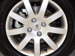 2012款 1.6L 手动 两厢 豪华版