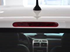 2012款 1.6L 手动 两厢 豪华版
