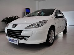 2012款 1.6L 手动 两厢 豪华版