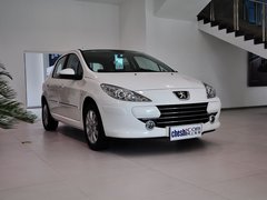 2012款 1.6L 手动 两厢 豪华版