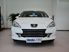 2012款 1.6L 手动 两厢 豪华版