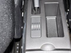 2012款 1.6L 自动 两厢 舒适版
