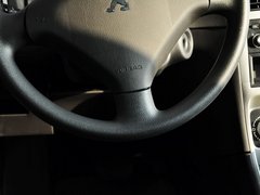 2012款 1.6L 自动 两厢 舒适版