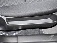 2012款 1.6L 自动 两厢 舒适版