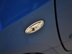 2012款 1.6L 自动 两厢 舒适版