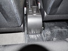 2012款 1.6L 自动 两厢 舒适版