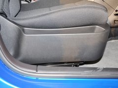 2012款 1.6L 自动 两厢 舒适版