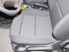 2012款 1.6L 自动 两厢 舒适版