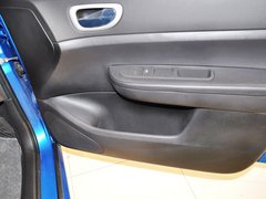 2012款 1.6L 自动 两厢 舒适版