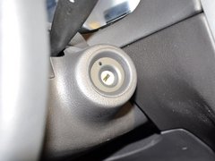 2012款 1.6L 自动 两厢 舒适版