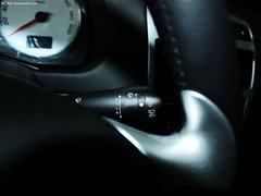 2012款 1.6L 自动 两厢 舒适版