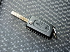 2012款 1.6L 自动 两厢 舒适版