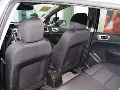 2012款 1.6L 自动 两厢 舒适版