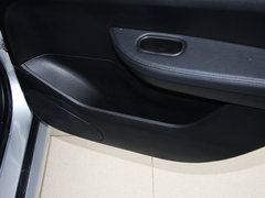 2012款 1.6L 自动 两厢 舒适版