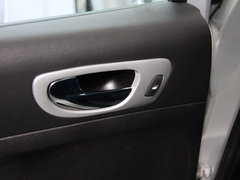 2012款 1.6L 自动 两厢 舒适版