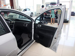 2012款 1.6L 自动 两厢 舒适版