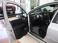 2012款 1.6L 自动 两厢 舒适版