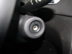 2012款 1.6L 自动 两厢 舒适版