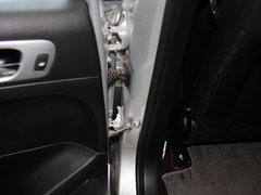 2012款 1.6L 自动 两厢 舒适版