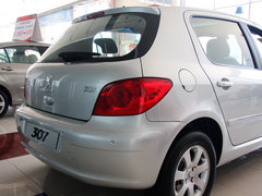 2012款 1.6L 自动 两厢 舒适版