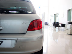 2012款 1.6L 自动 两厢 舒适版