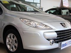 2012款 1.6L 自动 两厢 舒适版