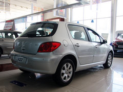 2012款 1.6L 自动 两厢 舒适版